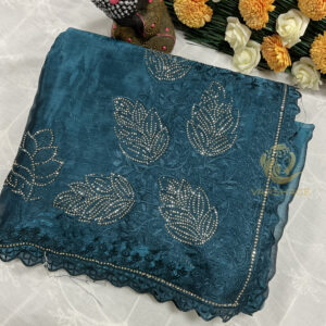 Varshace Dark Samridhi Zimmy Choo and Diamond work Saree With Unstitched Blouse - Image 3